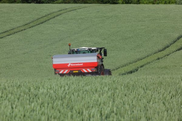Kverneland Düngerstreuer